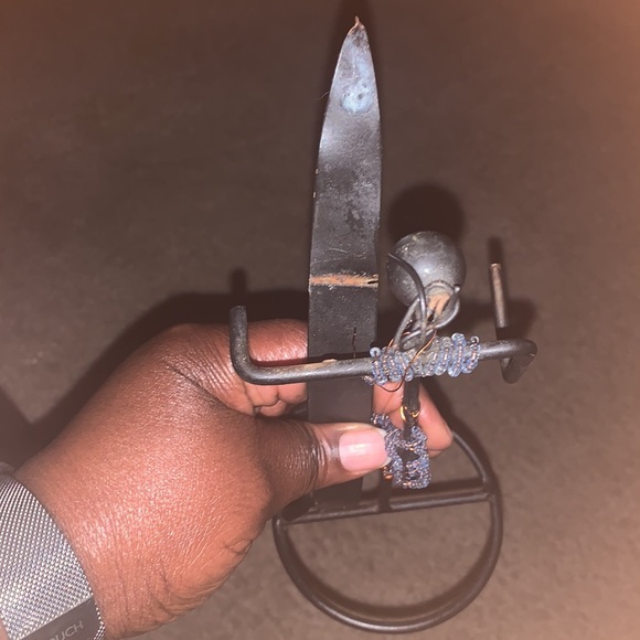 African Jewelry stand black with light blue beading for shirt and bottom - Picture 2 of 3